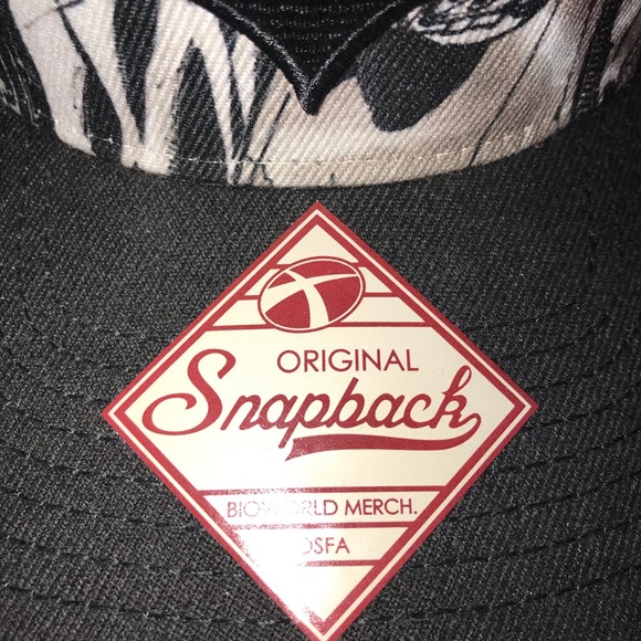 Bioworld DC Comics Batman: Snapback Hat - Picture 5 of 5